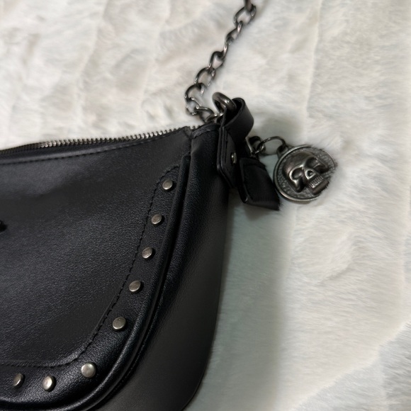 ❌SOLD❌Ed Hardy Studded Shoulder Crossbody Bag black - Picture 3 of 9